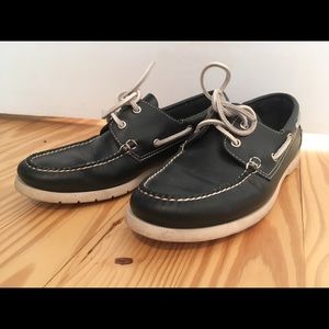 Brooks Brothers boat shoes navy